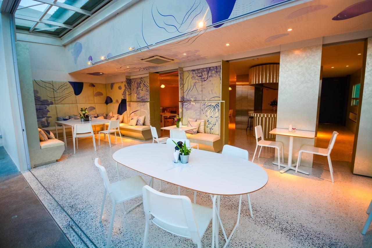 Comet Hotel Surat Thani Extérieur photo