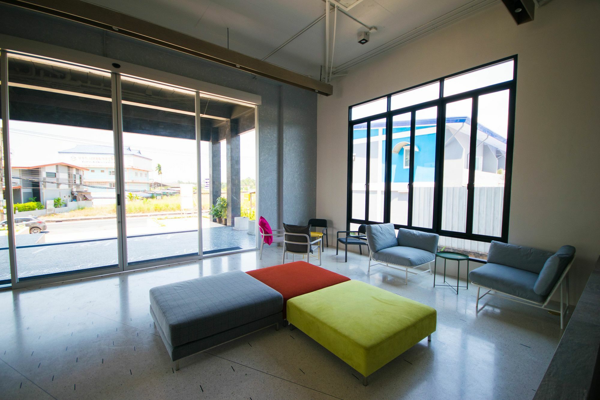 Comet Hotel Surat Thani Extérieur photo